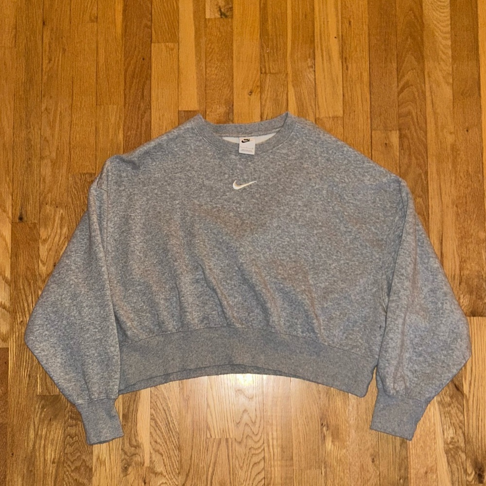 Nike Women's Gray Sweater